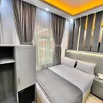 Crowned Boutique Istanbul
