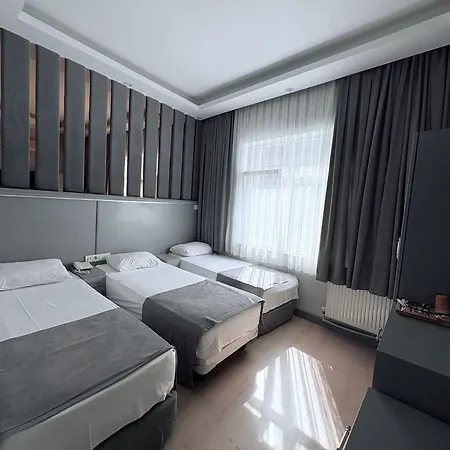 Crowned Boutique Hotel