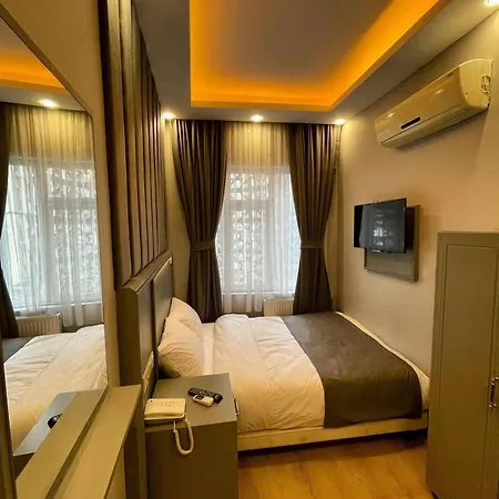 Crowned Boutique Provincia di Istanbul